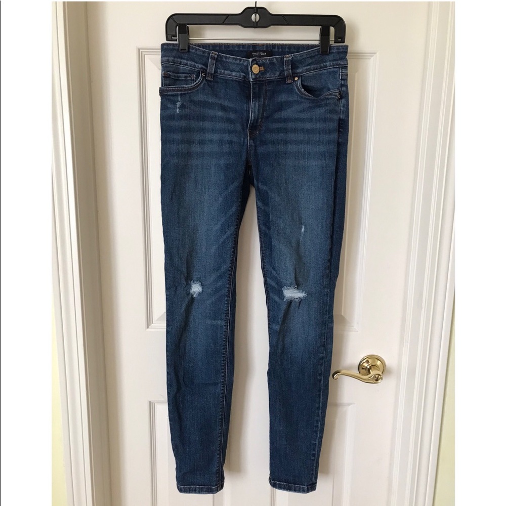 Lightly ripped skinny jeans